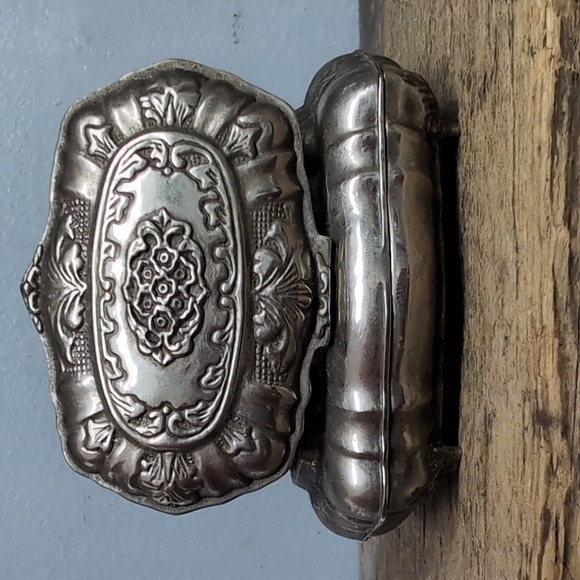 Vintage Italian Vera Lucino Silver Plated Trinket Jewelry Box - Picture 4 of 10